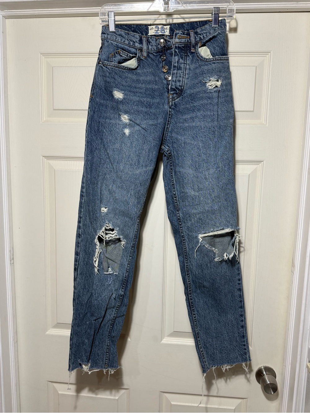 We The Free Distressed Straight‑Leg Blue Jeans – Size 26 – Button Fly